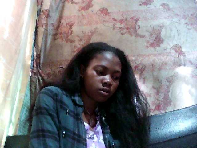 chrispriscilla's BongaCams show and profile