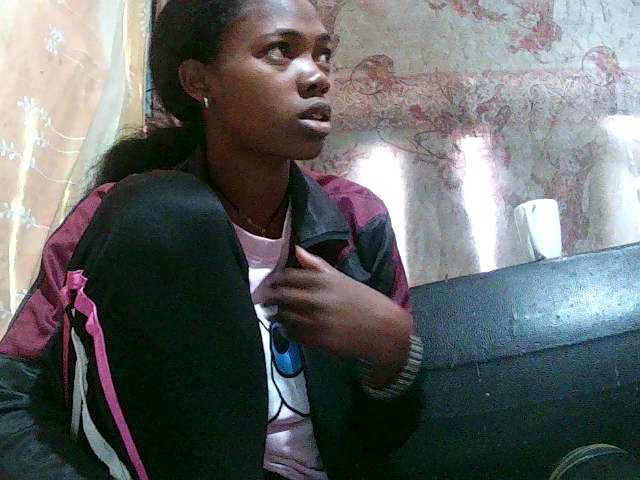 chrispriscilla's BongaCams show and profile