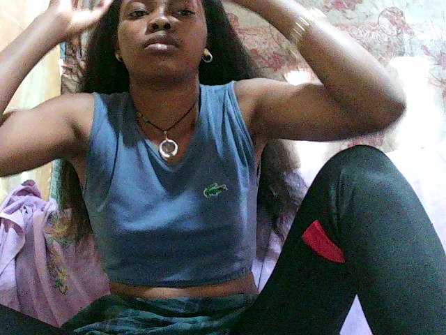 chrispriscilla's Thumb Image