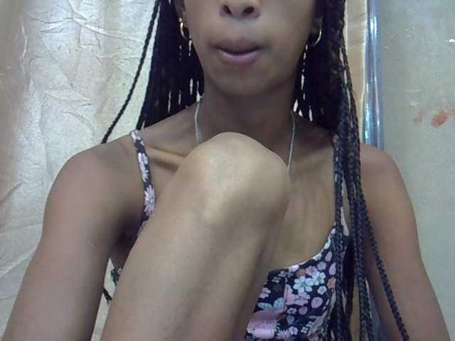 chrispriscilla's BongaCams show and profile