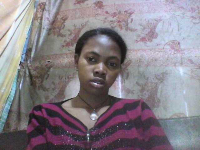 chrispriscilla's BongaCams show and profile