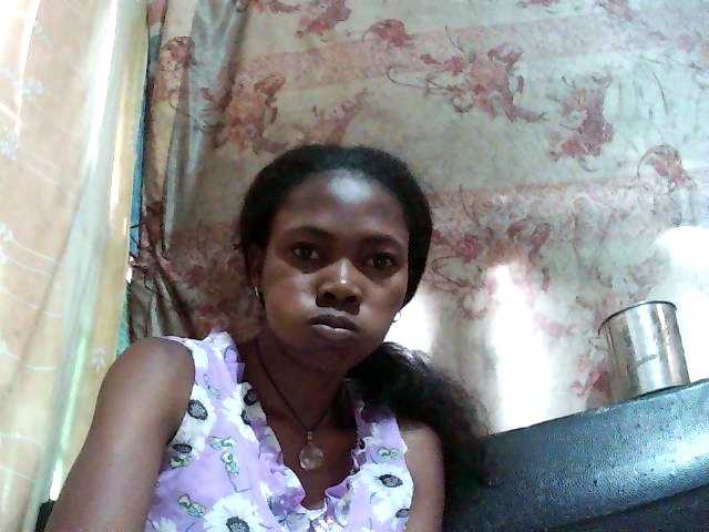 chrispriscilla's BongaCams show and profile