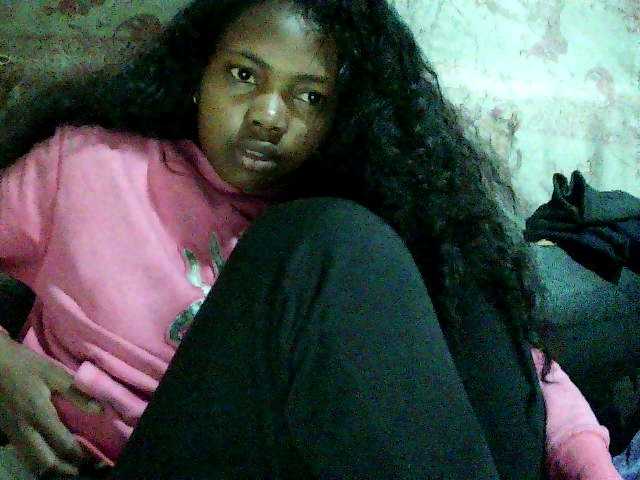 chrispriscilla's BongaCams show and profile