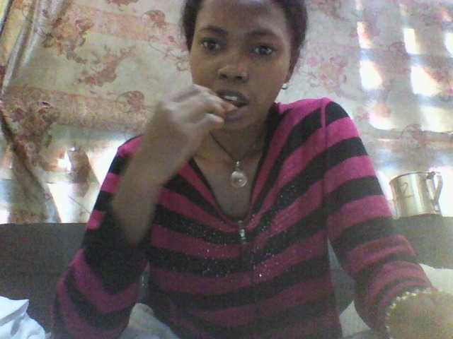 chrispriscilla's BongaCams show and profile