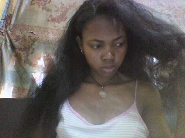 chrispriscilla's BongaCams show and profile