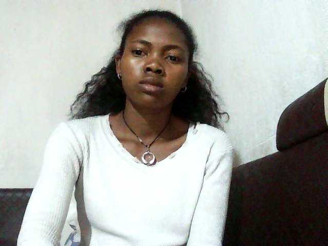 chrispriscilla's BongaCams show and profile