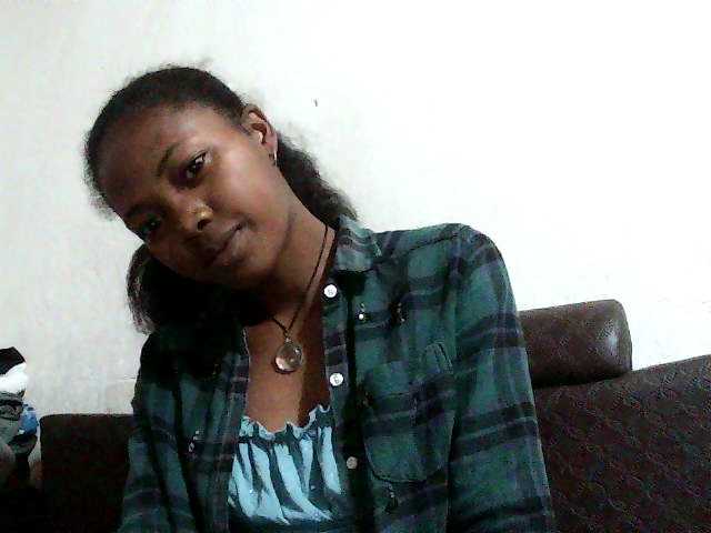 chrispriscilla's BongaCams show and profile