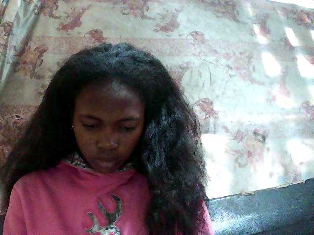 chrispriscilla's BongaCams show and profile