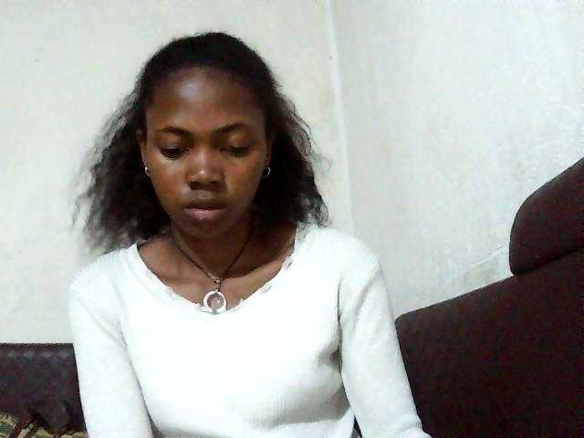 chrispriscilla's BongaCams show and profile