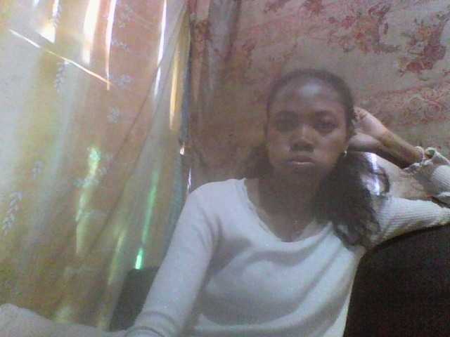 chrispriscilla's BongaCams show and profile