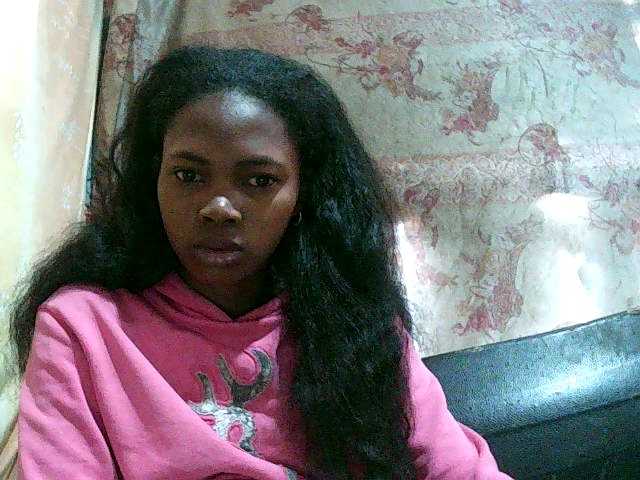 chrispriscilla's BongaCams show and profile