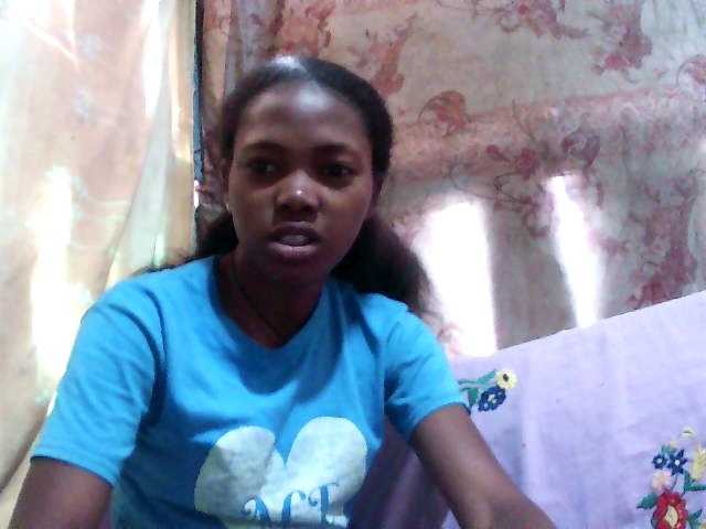 chrispriscilla's BongaCams show and profile