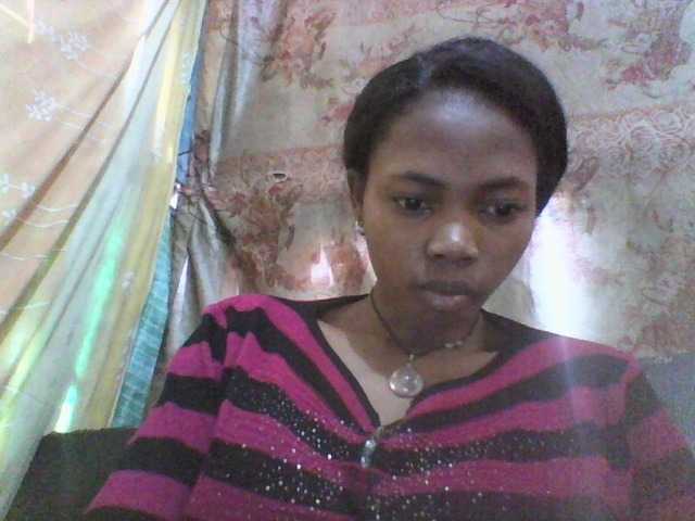 chrispriscilla's BongaCams show and profile