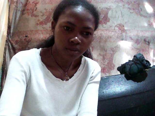 chrispriscilla's BongaCams show and profile