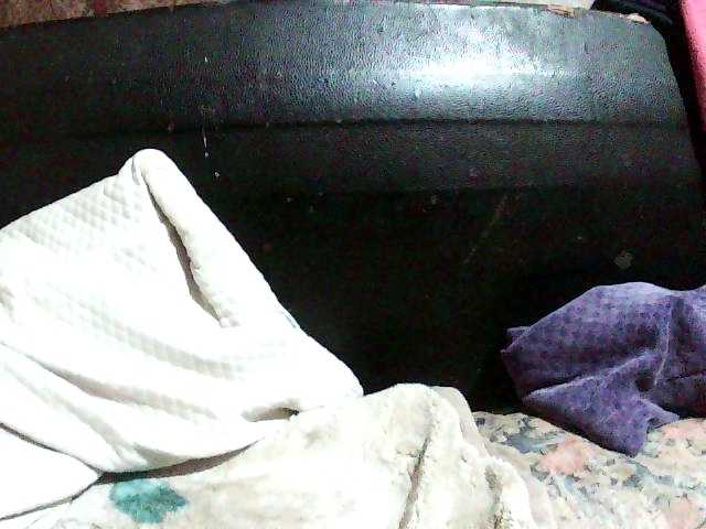 chrispriscilla's BongaCams show and profile