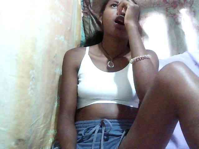 chrispriscilla webcam