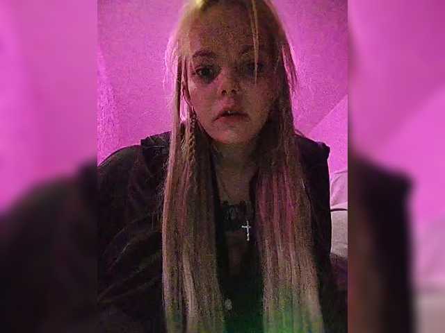 Danilovea's BongaCams show and profile