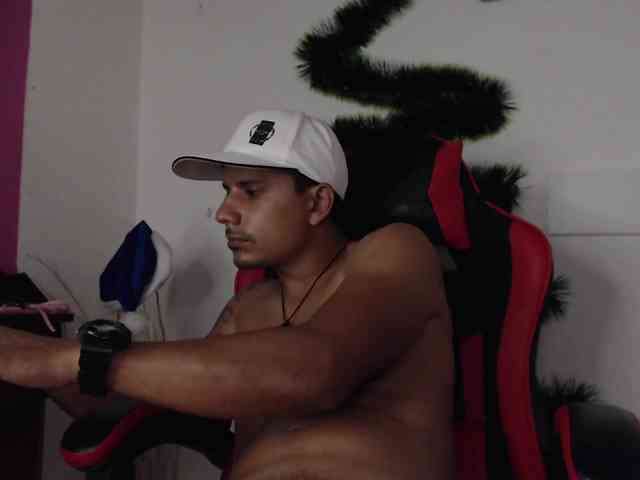 HottOlivers HottOlivers