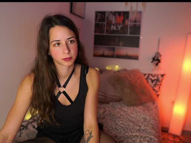 Dinacaguimbal's BongaCams show and profile