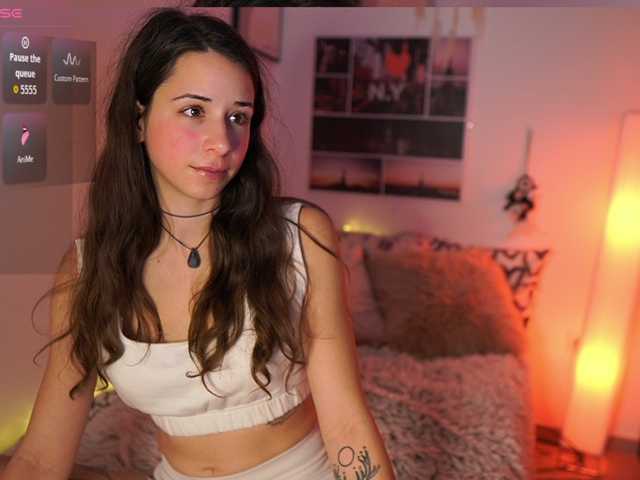 Dinacaguimbal's BongaCams show and profile