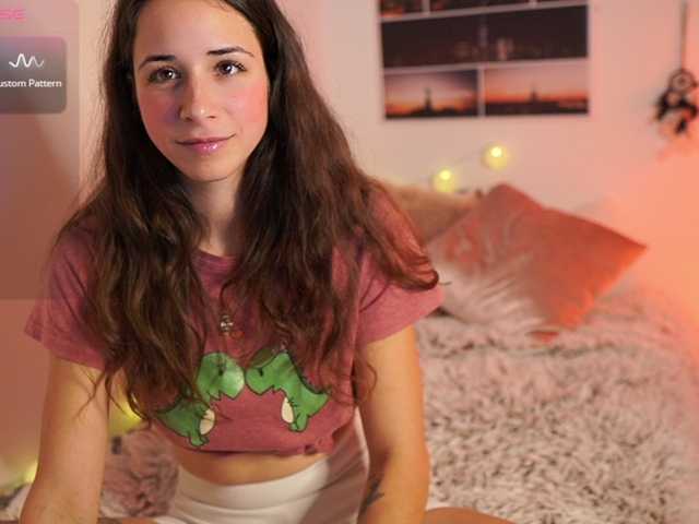 Dinacaguimbal's BongaCams show and profile