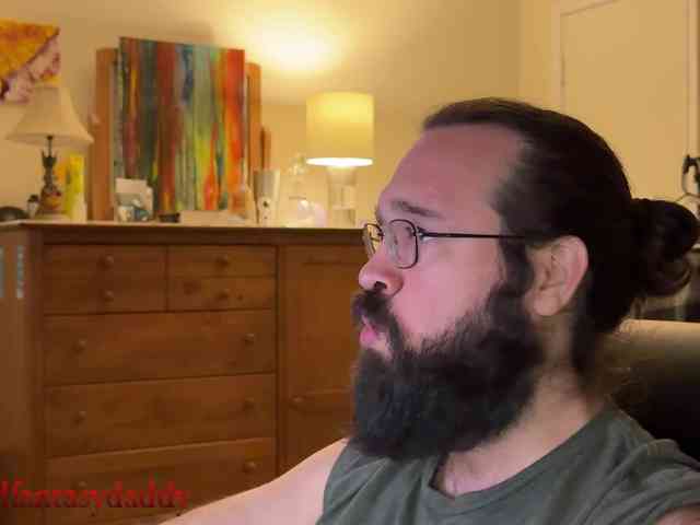 BeardedFanstasyDaddy