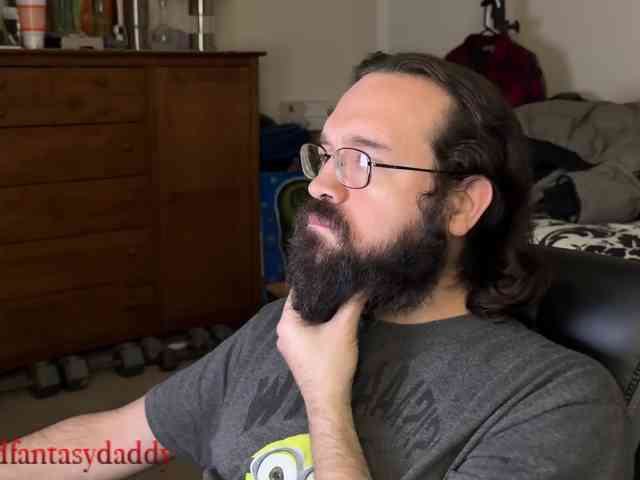 BeardedFanstasyDaddy BeardedFanstasyDaddy