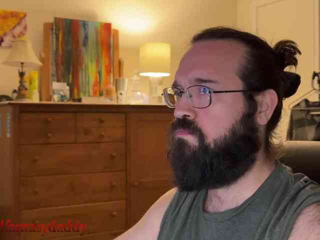 BeardedFanstasyDaddy BeardedFanstasyDaddy