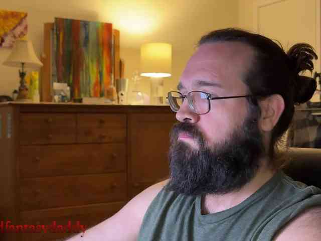 BeardedFanstasyDaddy BeardedFanstasyDaddy