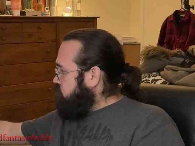 BeardedFanstasyDaddy BeardedFanstasyDaddy