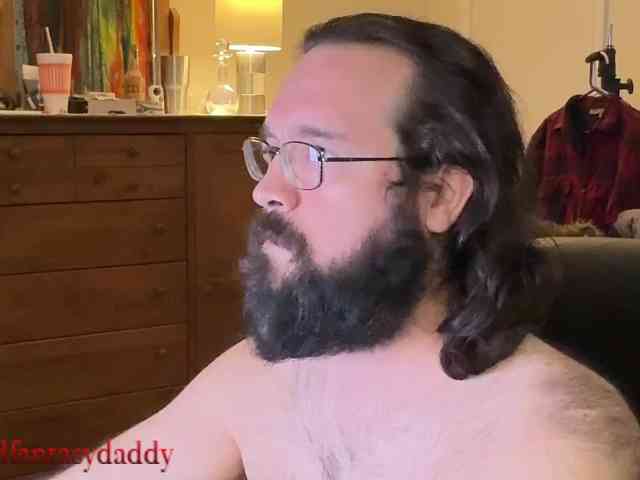 BeardedFanstasyDaddy BeardedFanstasyDaddy
