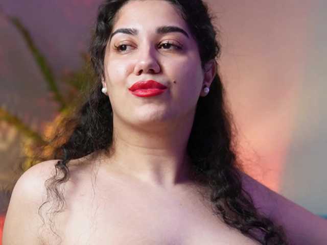 JuliaCoral's BongaCams show and profile