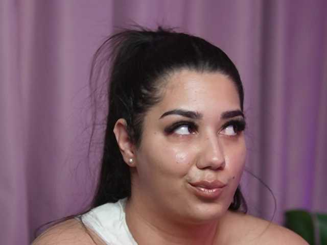 JuliaCoral's BongaCams show and profile