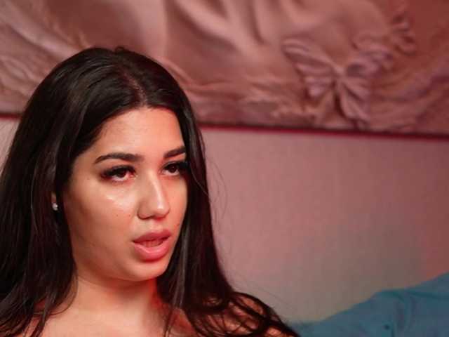 JuliaCoral's BongaCams show and profile