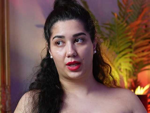 JuliaCoral's BongaCams show and profile