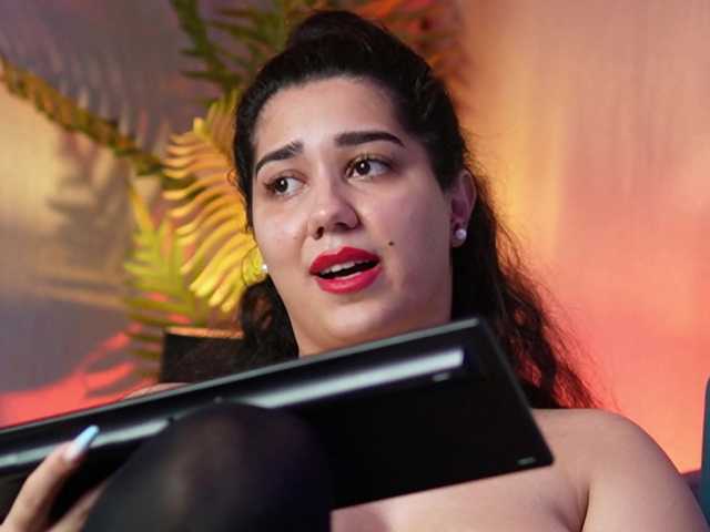 JuliaCoral's BongaCams show and profile