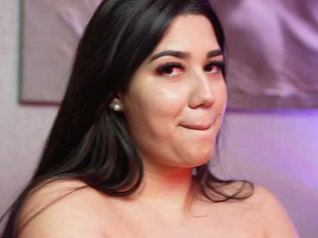 JuliaCoral's BongaCams show and profile