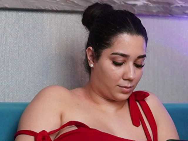 JuliaCoral's BongaCams show and profile