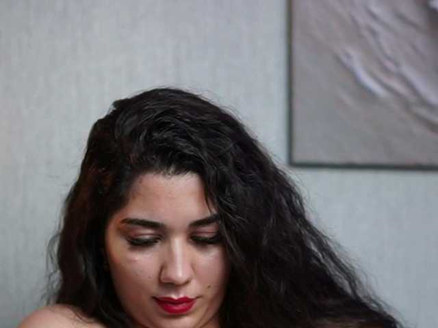 JuliaCoral's BongaCams show and profile