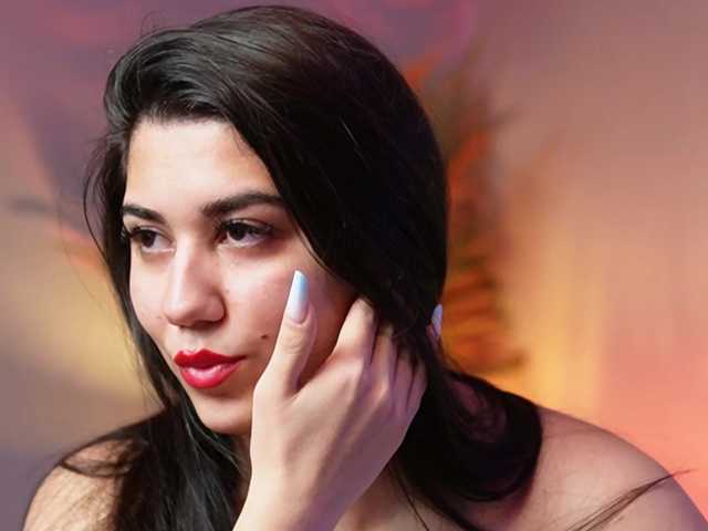 JuliaCoral's BongaCams show and profile