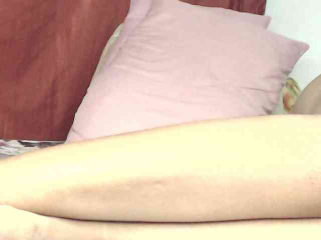 dekatalebell Live Webcam on BongaCams