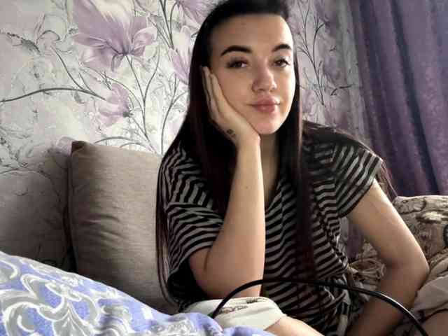 GeorgetteBrinda webcam