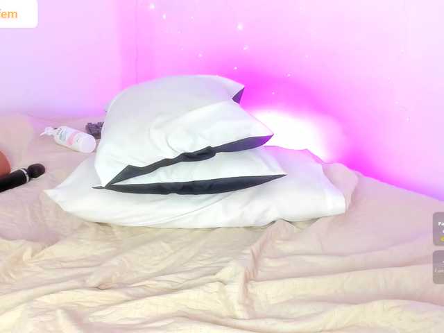 Emma-Nova's BongaCams show and profile