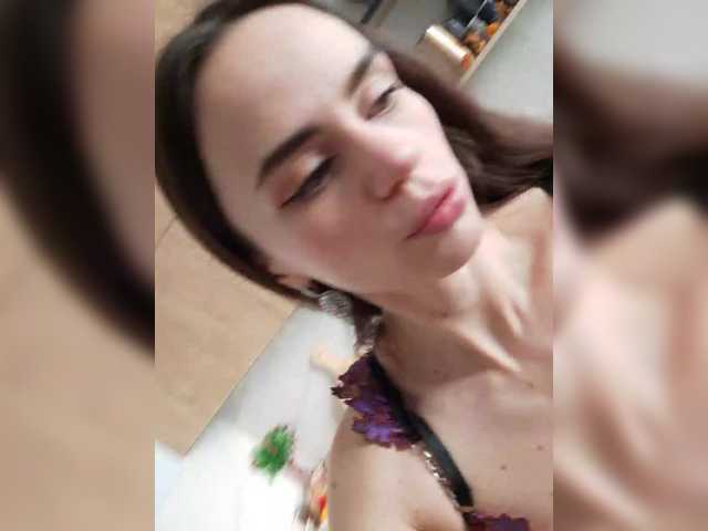 NEW-MODEL – webcam model profile photo