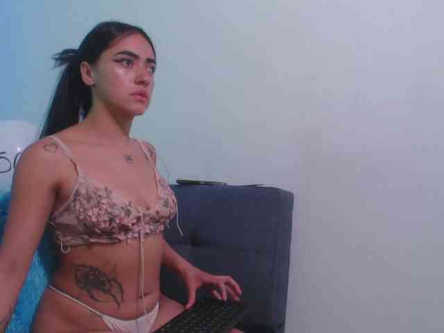 bonnieblue Live Webcam on BongaCams