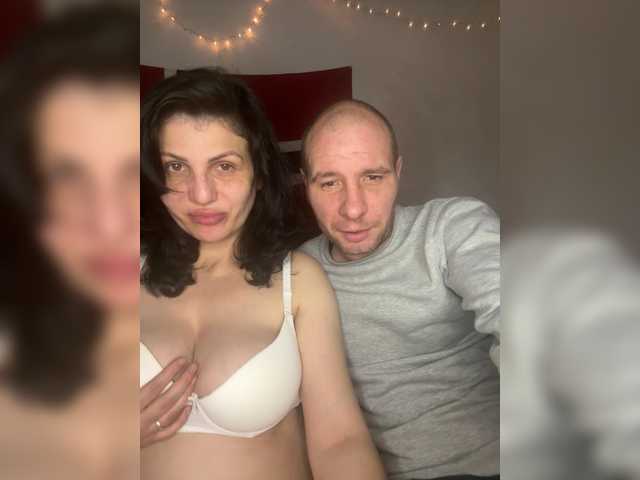 Irina423's BongaCams show and profile