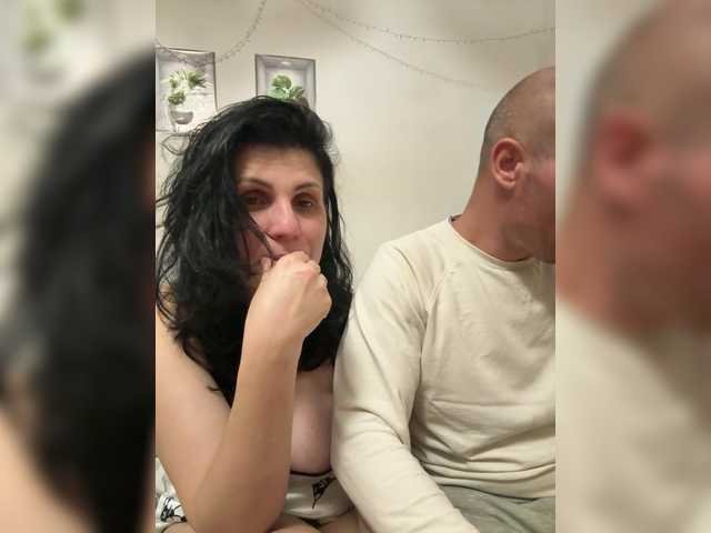 Irina423's BongaCams show and profile