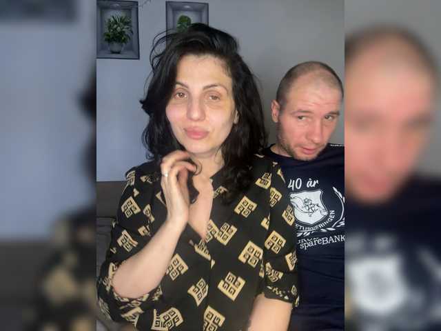 Irina423's BongaCams show and profile