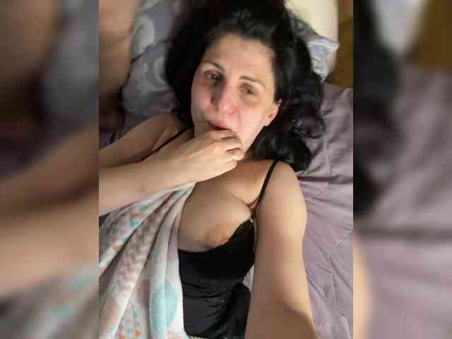 Irina423 Live Webcam on BongaCams