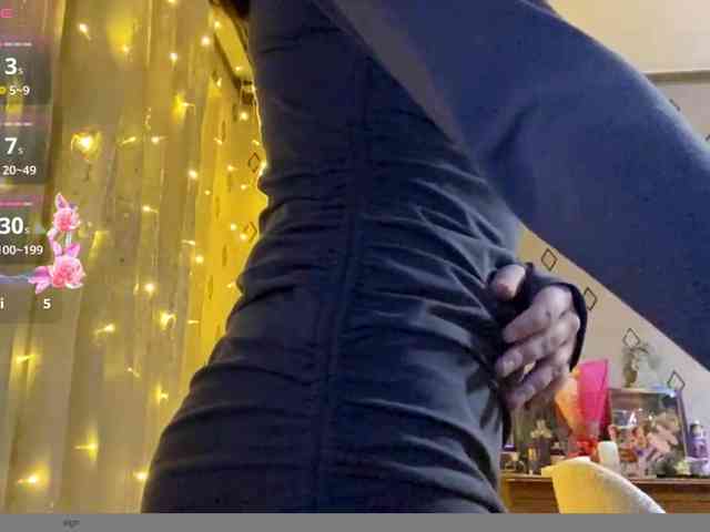 JacquelyneGrisanti webcam